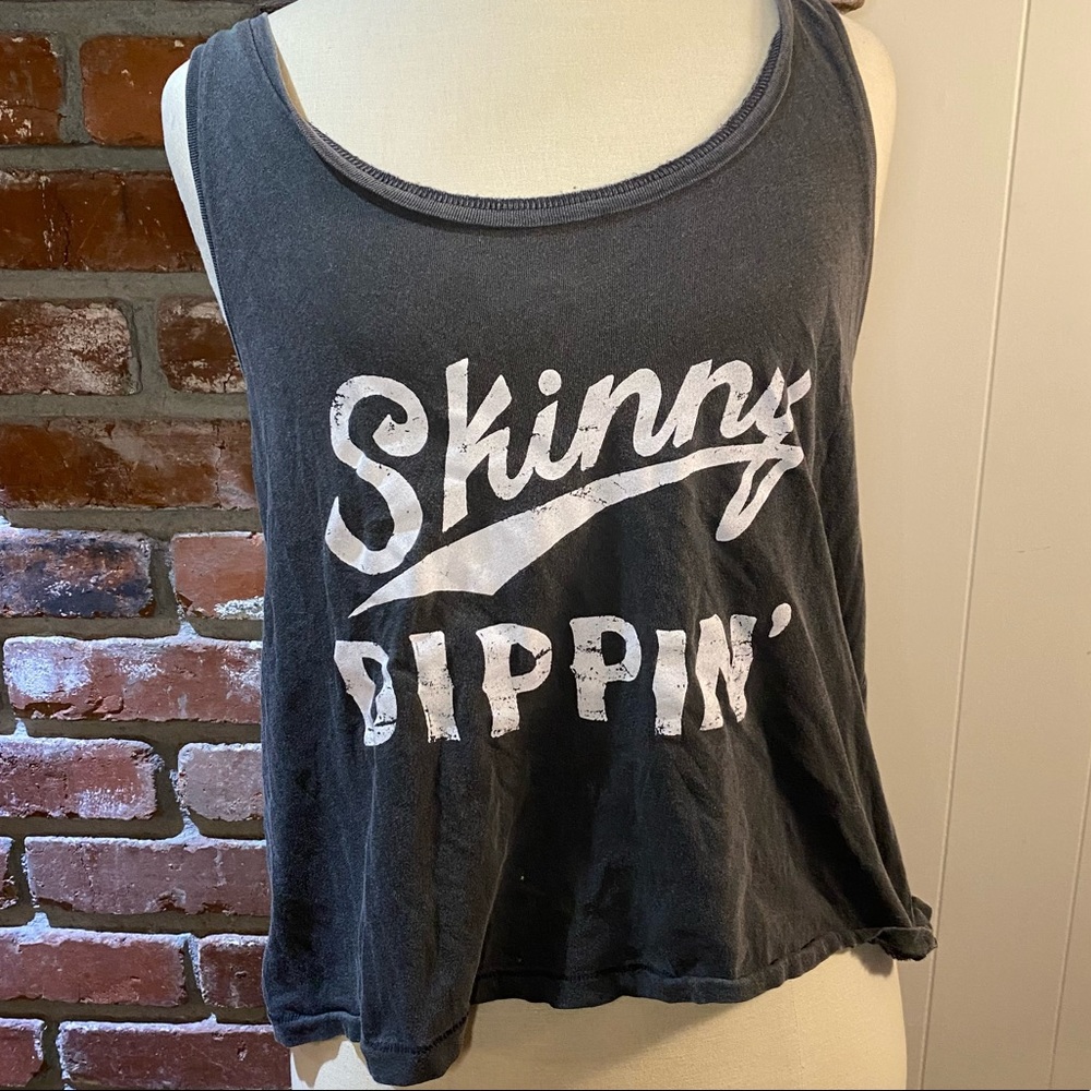 Graphic Tank